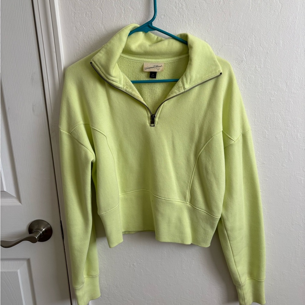 Universal Thread Lime Green Crewneck Sweater